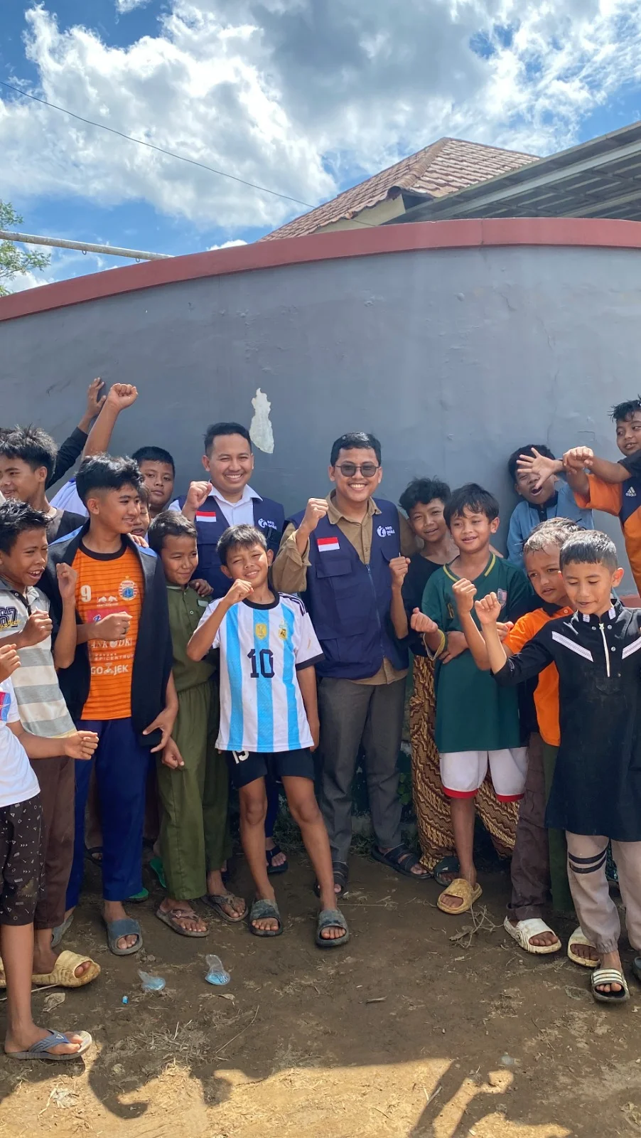 Foto 2 dari album Bantuan Banjir Sukabumi 2024
