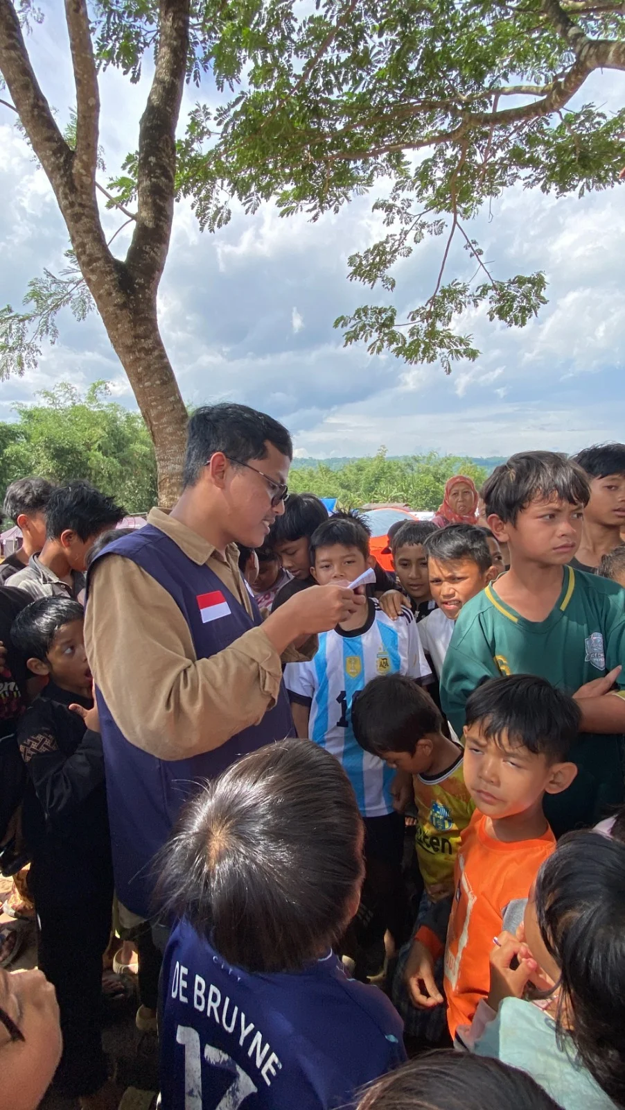 Foto 7 dari album Bantuan Banjir Sukabumi 2024